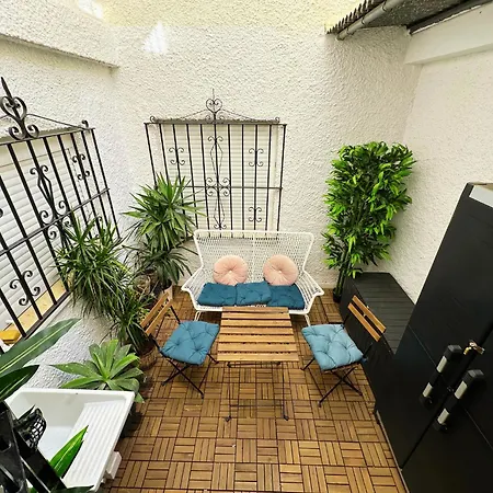Spacious 3br Walk To & Old Town Marbellac